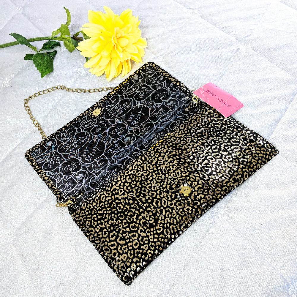 🆕 BETSEY JOHNSON Cheetah Zafari Envelope Clutch - Picture 3 of 6